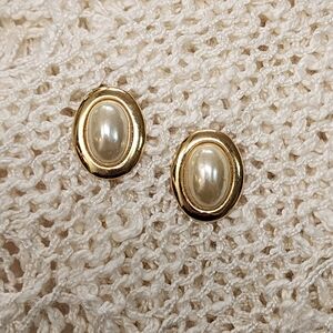 Vintage Gold Toned With Faux Pearls Oval Shaped Pierced Earrings
